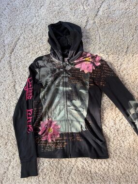 RARE Lucky Brand Y2K zip up sweatshirt